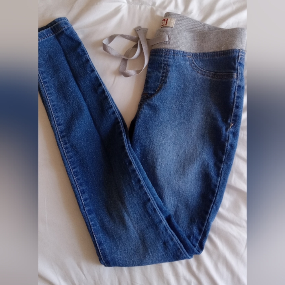 Skinny jeans